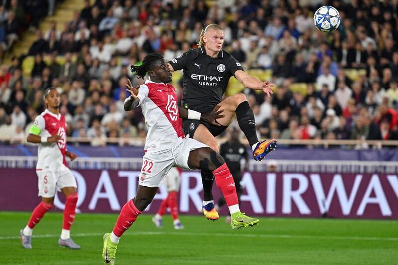 Erling Haaland là mẫu sát thủ vòng cấm với hiệu suất ghi bàn cực kỳ ấn tượng. 