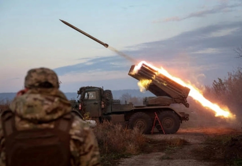 Chiến sự Nga Ukraine tiếp tục căng thẳng với không kích, giao tranh tiền tuyến và diễn biến ngoại giao phức tạp. 